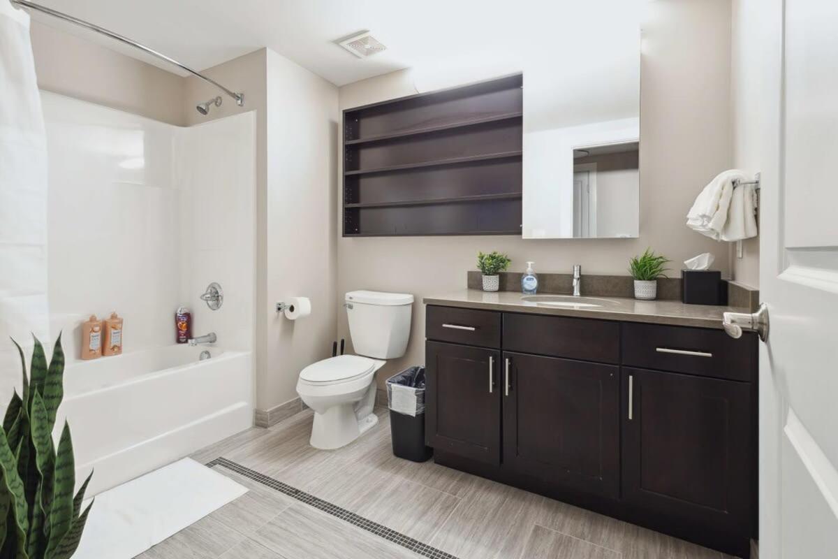 Апартаменти 2Br Downtown Luxury Getaway Детройт Екстер'єр фото