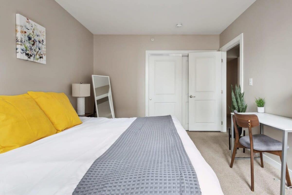 Апартаменти 2Br Downtown Luxury Getaway Детройт Екстер'єр фото