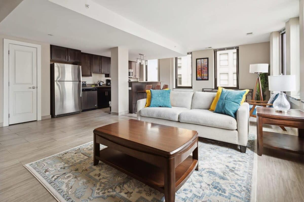 Апартаменти 2Br Downtown Luxury Getaway Детройт Екстер'єр фото